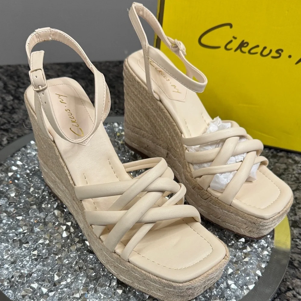 Circus by Sam Edelman Women's Irene Strappy espadrilles Tan Wedge Sandals NEW 10